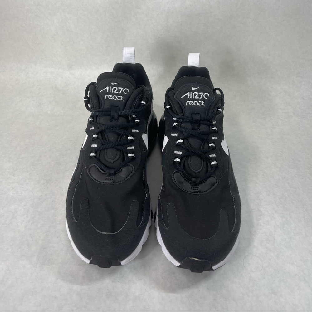 Nike Women's Air Max 270 Shoes